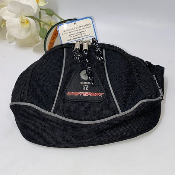 NEW EastSport Fanny Bag  - Picture 1 of 2